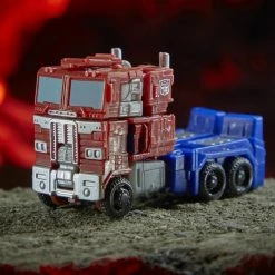 Maybang's Collectibles Hasbro Transformers War For Cybertron Kingdom Core Optimus Prime