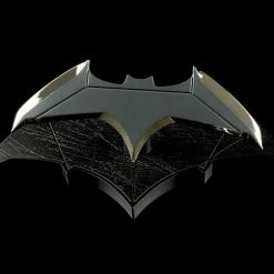 Vendor-unknown QMx DC Comics Batman V Superman Dawn Of Justice Batman Batarang 1:1 Scale Prop Replica Quantum Mechanix (QMx)
