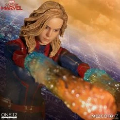 Maybang's Collectibles Mezco Toyz One:12 Collective Marvel Comics Captain Marvel 1/12 Scale Action Figure