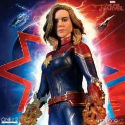 Maybang's Collectibles Mezco Toyz One:12 Collective Marvel Comics Captain Marvel 1/12 Scale Action Figure