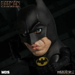 Maybang's Collectibles Mezco Toyz Designer Series Deluxe Batman (1989) 6