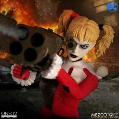 Maybang's Collectibles Mezco Toyz One:12 Collective DC Comics Harley Quinn - Deluxe Edition 1/12 Scale Action Figure 17 Maybang's Collectibles Mezco Toyz One:12 Collective DC Comics Harley Quinn - Deluxe Edition 1/12 Scale Action Figure