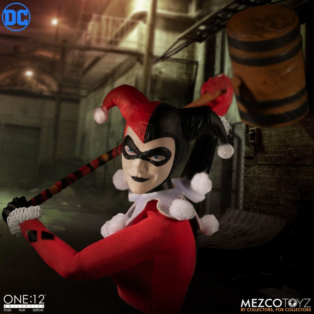Maybang's Collectibles Mezco Toyz One:12 Collective DC Comics Harley Quinn - Deluxe Edition 1/12 Scale Action Figure 8 Maybang's Collectibles Mezco Toyz One:12 Collective DC Comics Harley Quinn - Deluxe Edition 1/12 Scale Action Figure