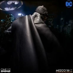 Vendor-unknown Mezco Toyz One:12 Collective DC Comics Batman: Supreme Knight 1/12 Scale Action Figure