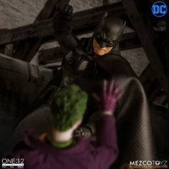 Vendor-unknown Mezco Toyz One:12 Collective DC Comics Batman: Supreme Knight 1/12 Scale Action Figure