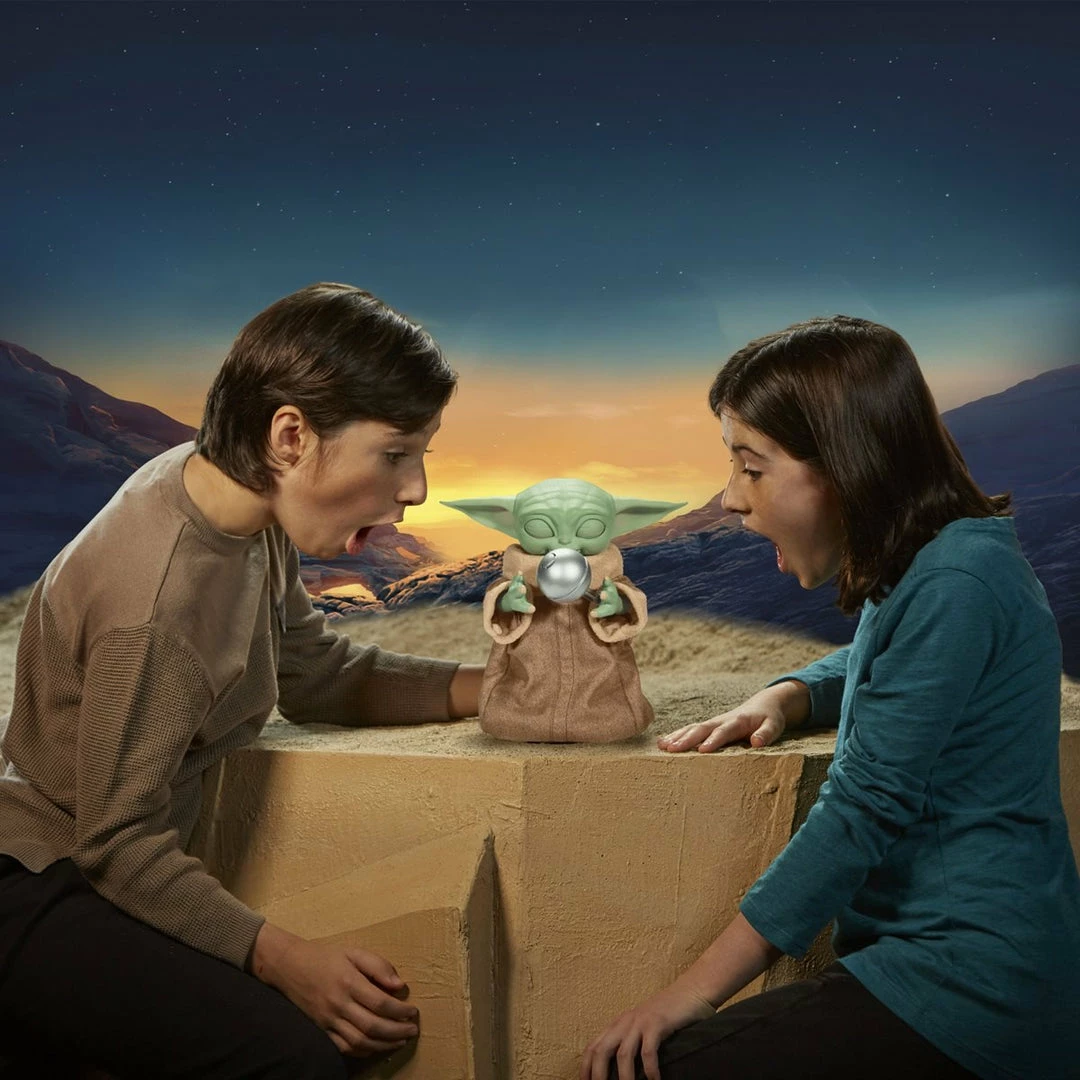 Maybang's Collectibles Hasbro Star Wars The Mandalorian Galactic Snackin Grogu The Child Animatronic Toy Figure 14 Maybang's Collectibles Hasbro Star Wars The Mandalorian Galactic Snackin Grogu The Child Animatronic Toy Figure