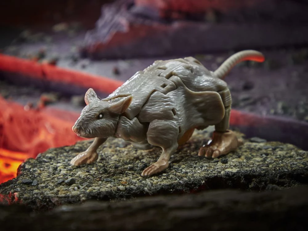 Maybang's Collectibles Hasbro Transformers War For Cybertron Kingdom Core Rattrap 2 Maybang's Collectibles Hasbro Transformers War For Cybertron Kingdom Core Rattrap