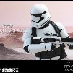 Vendor-unknown Hot Toys Star Wars Episode VII The Force Awakens First Order Stormtrooper (Jakku Exclusive) 1/6 Scale 12