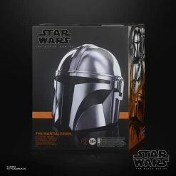 Maybang's Collectibles Hasbro Star Wars: The Black Series The Mandalorian 1:1 Scale Wearable Electronic Helmet