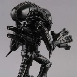 Maybang's Collectibles Medicom Toy Aliens Xenomorph Alien Warrior VCD 8