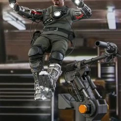 Maybang's Collectibles Hot Toys Marvel Comics Iron Man Tony Stark (Mech Test Deluxe Version) 1/6 Scale Collectible Figure 19 Maybang's Collectibles Hot Toys Marvel Comics Iron Man Tony Stark (Mech Test Deluxe Version) 1/6 Scale Collectible Figure