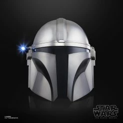 Maybang's Collectibles Hasbro Star Wars: The Black Series The Mandalorian 1:1 Scale Wearable Electronic Helmet