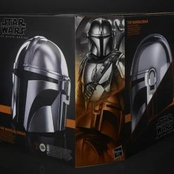 Maybang's Collectibles Hasbro Star Wars: The Black Series The Mandalorian 1:1 Scale Wearable Electronic Helmet
