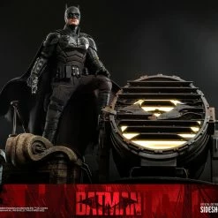 Maybang's Collectibles Hot Toys DC Comics The Batman: Batman And Bat-Signal 1/6 Scale 12" Collectible Figure Set