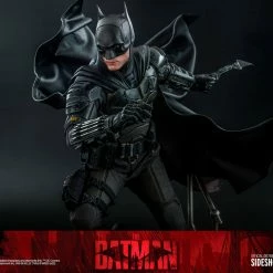 Maybang's Collectibles Hot Toys DC Comics The Batman: Batman And Bat-Signal 1/6 Scale 12