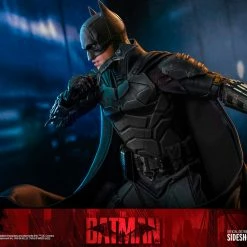 Maybang's Collectibles Hot Toys DC Comics The Batman: Batman And Bat-Signal 1/6 Scale 12