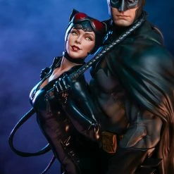 Maybang's Collectibles Sideshow DC Comics Batman And Catwoman Diorama Statue Sideshow Collectibles