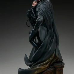 Maybang's Collectibles Sideshow DC Comics Batman And Catwoman Diorama Statue Sideshow Collectibles
