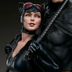 Maybang's Collectibles Sideshow DC Comics Batman And Catwoman Diorama Statue Sideshow Collectibles