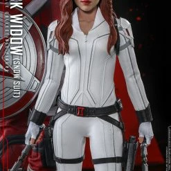 Maybang's Collectibles Hot Toys Marvel Comics Black Widow Black Widow (Snow Suit Version) 1/6 Scale Collectible Figure