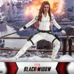 Maybang's Collectibles Hot Toys Marvel Comics Black Widow Black Widow (Snow Suit Version) 1/6 Scale Collectible Figure