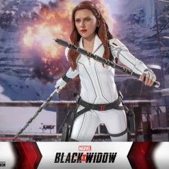 Maybang's Collectibles Hot Toys Marvel Comics Black Widow Black Widow (Snow Suit Version) 1/6 Scale Collectible Figure