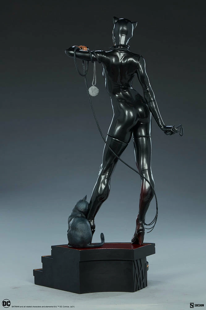 Maybang's Collectibles Sideshow DC Comics Catwoman Premium Format Figure Statue Sideshow Collectibles 8 Maybang's Collectibles Sideshow DC Comics Catwoman Premium Format Figure Statue Sideshow Collectibles