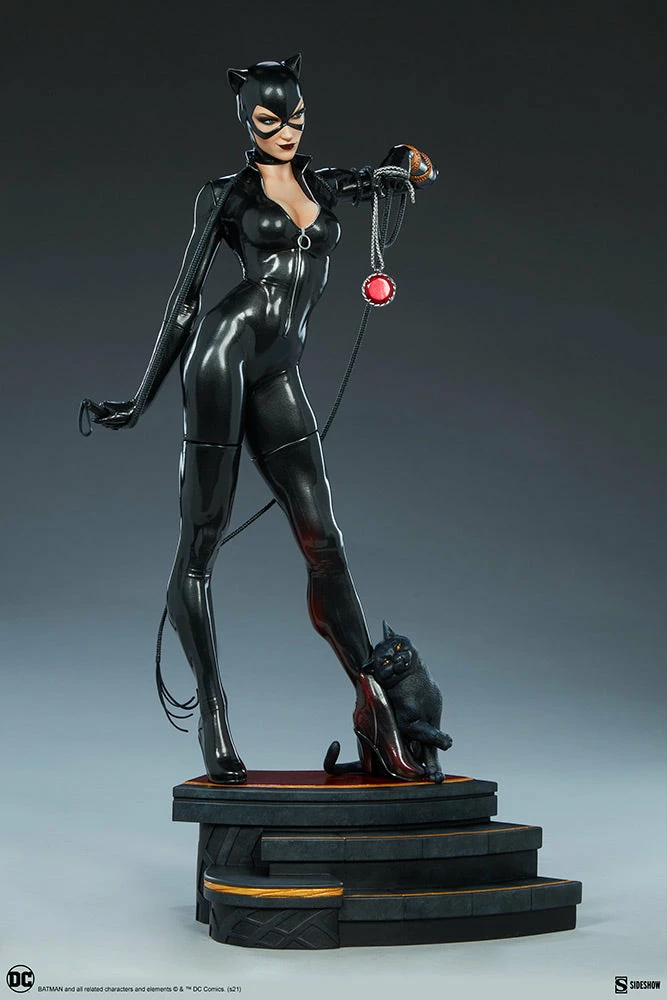 Maybang's Collectibles Sideshow DC Comics Catwoman Premium Format Figure Statue Sideshow Collectibles 10 Maybang's Collectibles Sideshow DC Comics Catwoman Premium Format Figure Statue Sideshow Collectibles