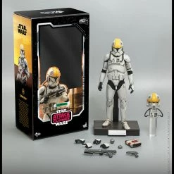 Maybang's Collectibles Hot Toys Star Wars Episode II Attack Of The Clones Clone Pilot 1/6 Scale 12" Collectible Figure