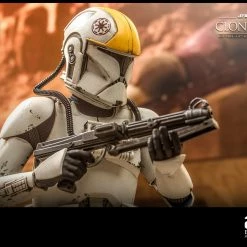 Maybang's Collectibles Hot Toys Star Wars Episode II Attack Of The Clones Clone Pilot 1/6 Scale 12" Collectible Figure 27 Maybang's Collectibles Hot Toys Star Wars Episode II Attack Of The Clones Clone Pilot 1/6 Scale 12