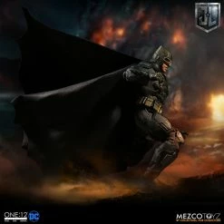 Vendor-unknown Mezco Toyz One:12 Collective DC Comics Justice League Tactical Suit Batman 1/12 Scale 6