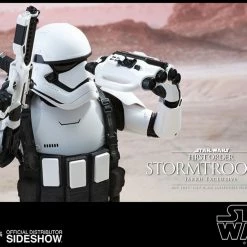 Vendor-unknown Hot Toys Star Wars Episode VII The Force Awakens First Order Stormtrooper (Jakku Exclusive) 1/6 Scale 12