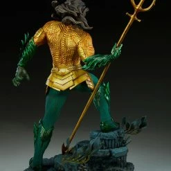 Maybang's Collectibles Sideshow DC Comics Aquaman Premium Format Figure Statue