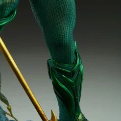 Maybang's Collectibles Sideshow DC Comics Aquaman Premium Format Figure Statue