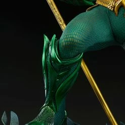 Maybang's Collectibles Sideshow DC Comics Aquaman Premium Format Figure Statue