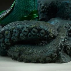 Maybang's Collectibles Sideshow DC Comics Aquaman Premium Format Figure Statue