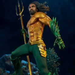 Maybang's Collectibles Sideshow DC Comics Aquaman Premium Format Figure Statue