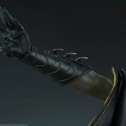 Maybang's Collectibles Sideshow DC Comics Batgirl Premium Format Figure Statue