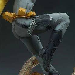 Maybang's Collectibles Sideshow DC Comics Batgirl Premium Format Figure Statue