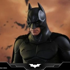 Vendor-unknown Hot Toys DC Comics Batman Begins The Batman 1/4 Quarter Scale Figure 29 Vendor-unknown Hot Toys DC Comics Batman Begins The Batman 1/4 Quarter Scale Figure