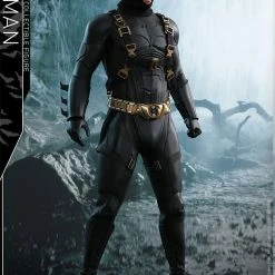 Vendor-unknown Hot Toys DC Comics Batman Begins The Batman 1/4 Quarter Scale Figure 45 Vendor-unknown Hot Toys DC Comics Batman Begins The Batman 1/4 Quarter Scale Figure