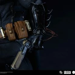 Vendor-unknown Iron Studios DC Comics Batman (Black Edition) 1/3 Prime Scale Statue