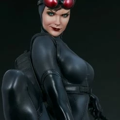 Maybang's Collectibles Sideshow DC Comics Catwoman Premium Format Figure Statue Sideshow Collectibles