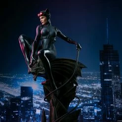 Maybang's Collectibles Sideshow DC Comics Catwoman Premium Format Figure Statue Sideshow Collectibles