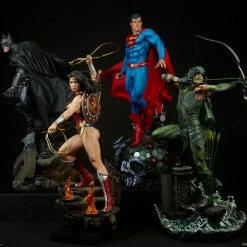 Maybang's Collectibles Sideshow DC Comics Green Arrow Premium Format Figure Statue Sideshow Collectibles