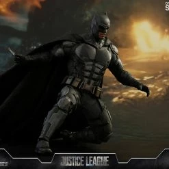 Vendor-unknown Hot Toys DC Comics Justice League Batman (Tactical Batsuit Version) 1/6 Scale 12