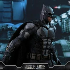 Vendor-unknown Hot Toys DC Comics Justice League Batman (Tactical Batsuit Version) 1/6 Scale 12