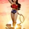 Maybang's Collectibles Sideshow DC Comics Animated Series Collection Wonder Woman Statue