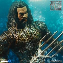 Vendor-unknown Mezco Toyz One: 12 Collective DC Comics Justice League Aquaman 1/12 Scale 6