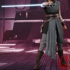 Vendor-unknown Hot Toys Star Wars Episode VIII The Last Jedi Rey (Jedi Training) 1/6 Scale Figure